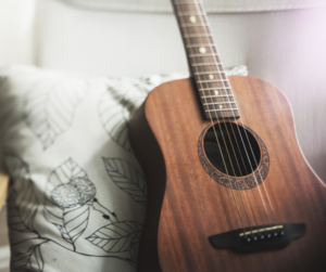 acoustic guitar-Myguitarshops.com